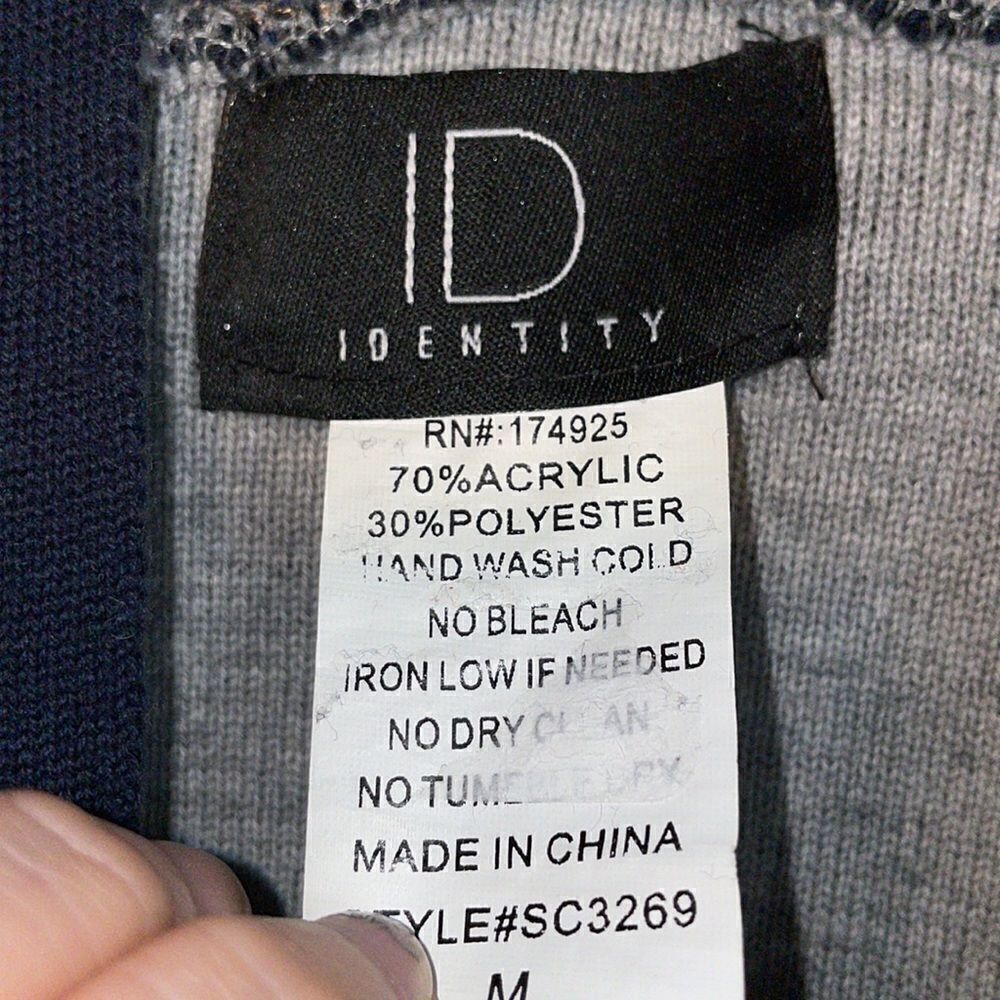 Identity sweater - Picture 9 of 9